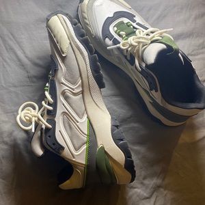 Men’s H&M sneakers
